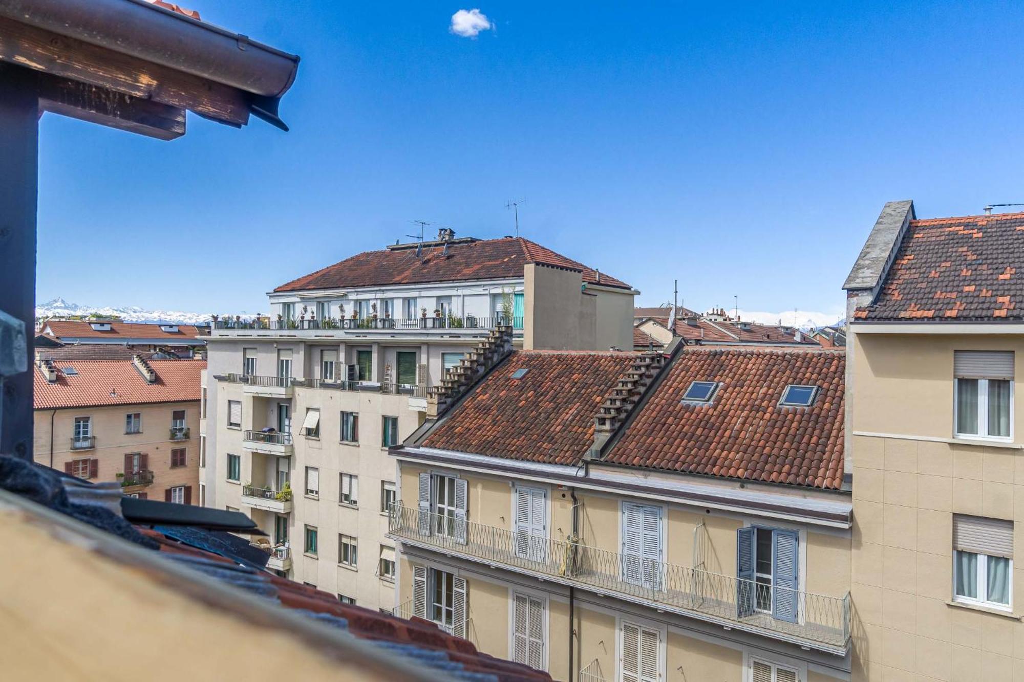 Politecnico & Crocetta Elegant Flat Apartment